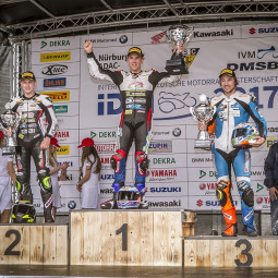 IDM Nuerburgring Podium Superbike Rennen2 Foto Motor Presse Stuttgart