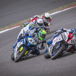 IDM Nuerburgring Superbike Foto Motor Presse Stuttgart